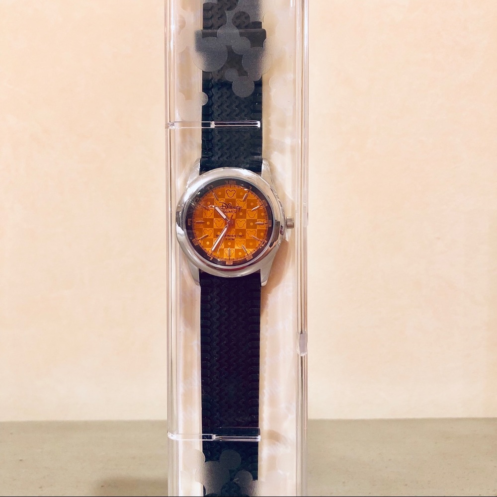 DISNEY MICKEY MOUSE TREND WATCH - Picture 2 of 4